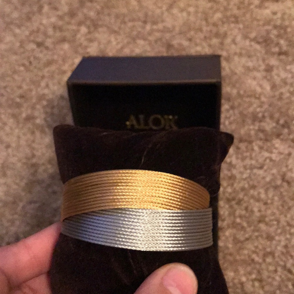 Alor bangle